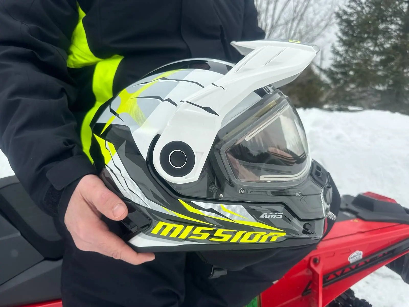 CKX Mission Claw Helmet: AMS Technology and Heated Visor