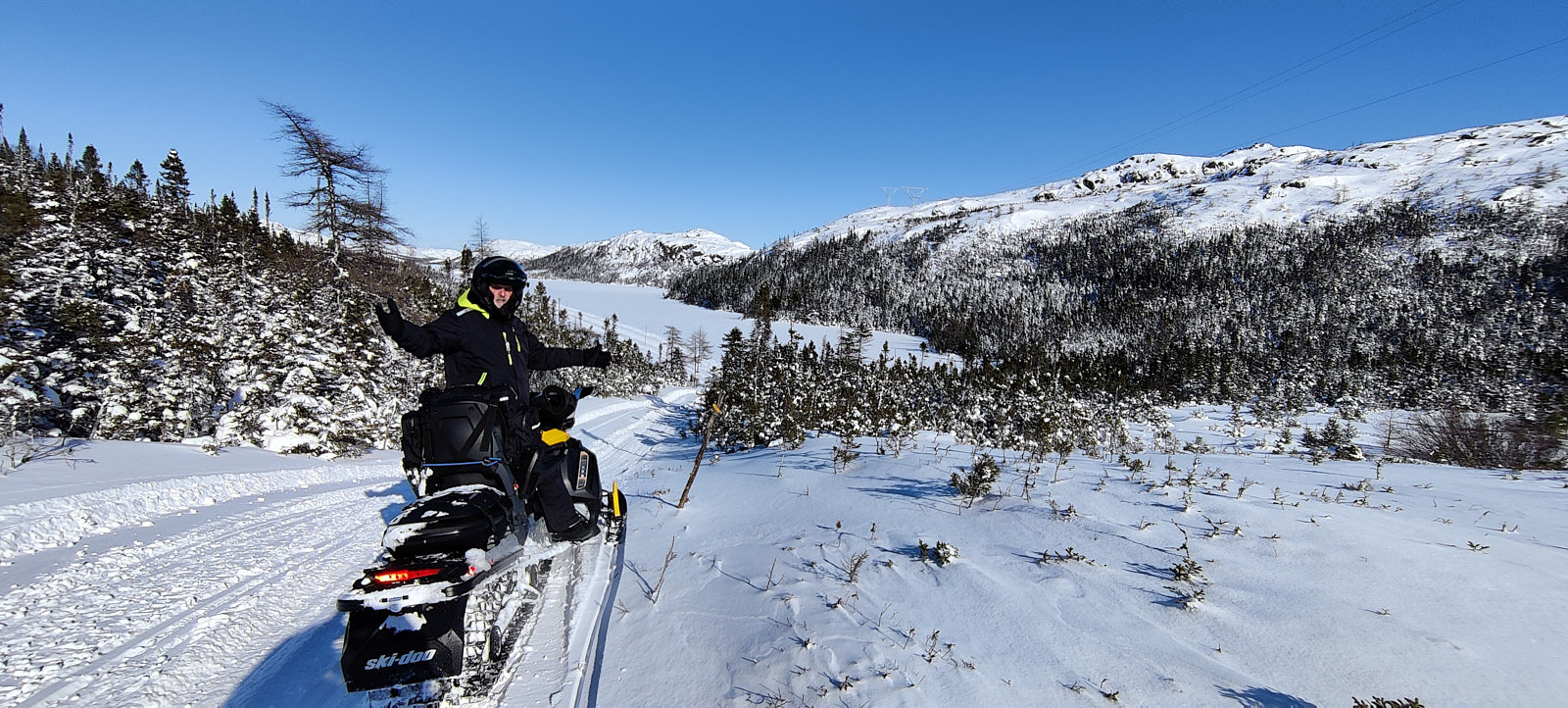 Notre Yoland rempli de joie!
