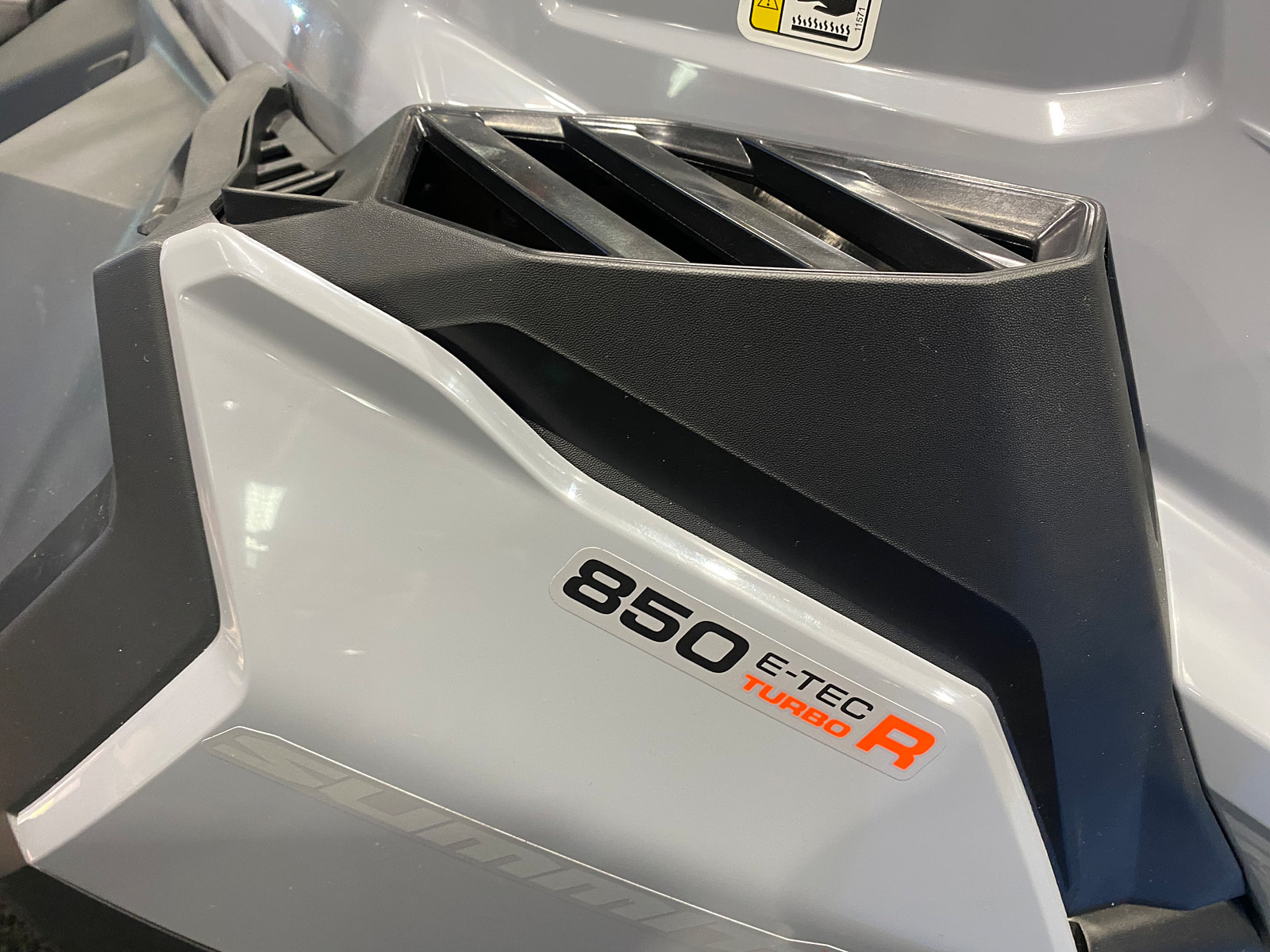 Ski-Doo Summit X Expert 165 850 E-TEC Turbo R