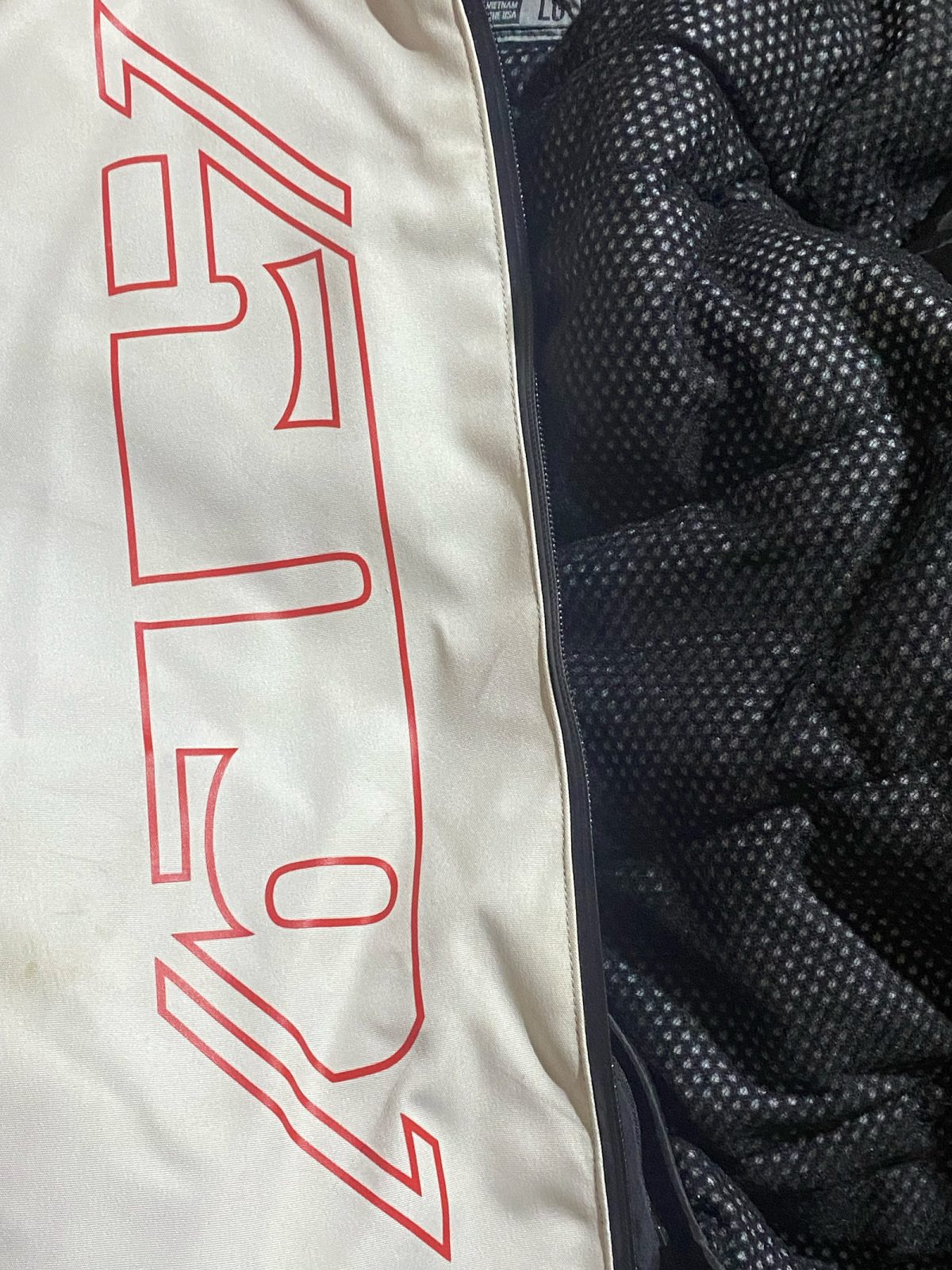 La qualité d’assemblage, la robustesse des matériaux et la finition sont impeccables