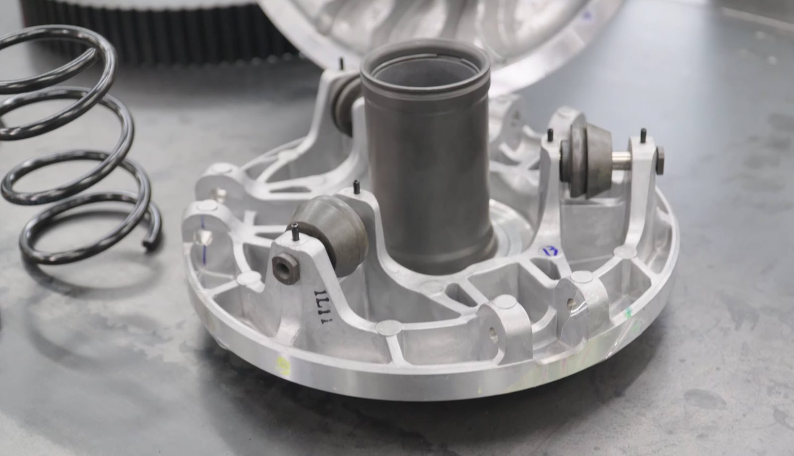 Entretien des embrayages de motoneige