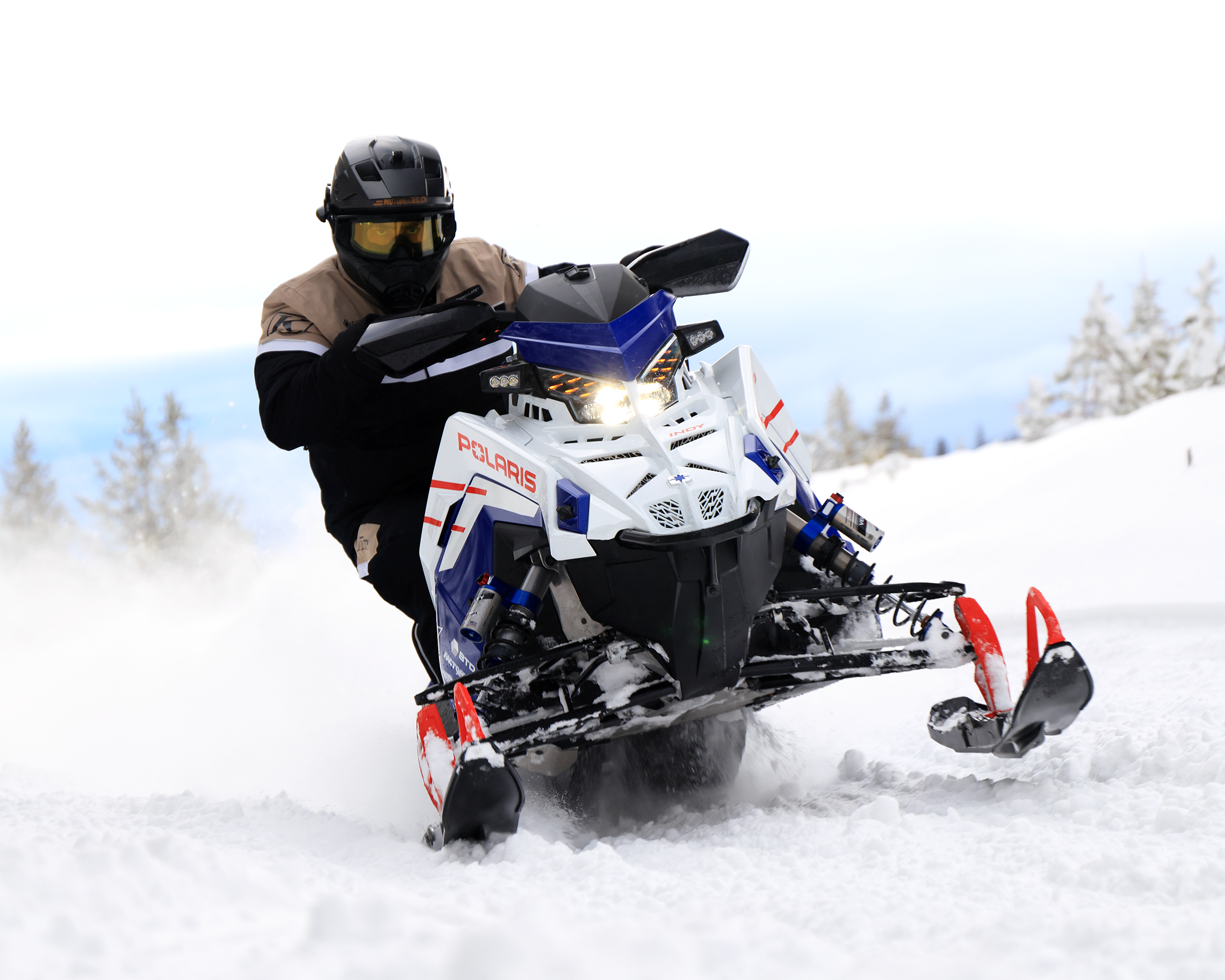 Motoneiges.ca: Polaris 2027 en action