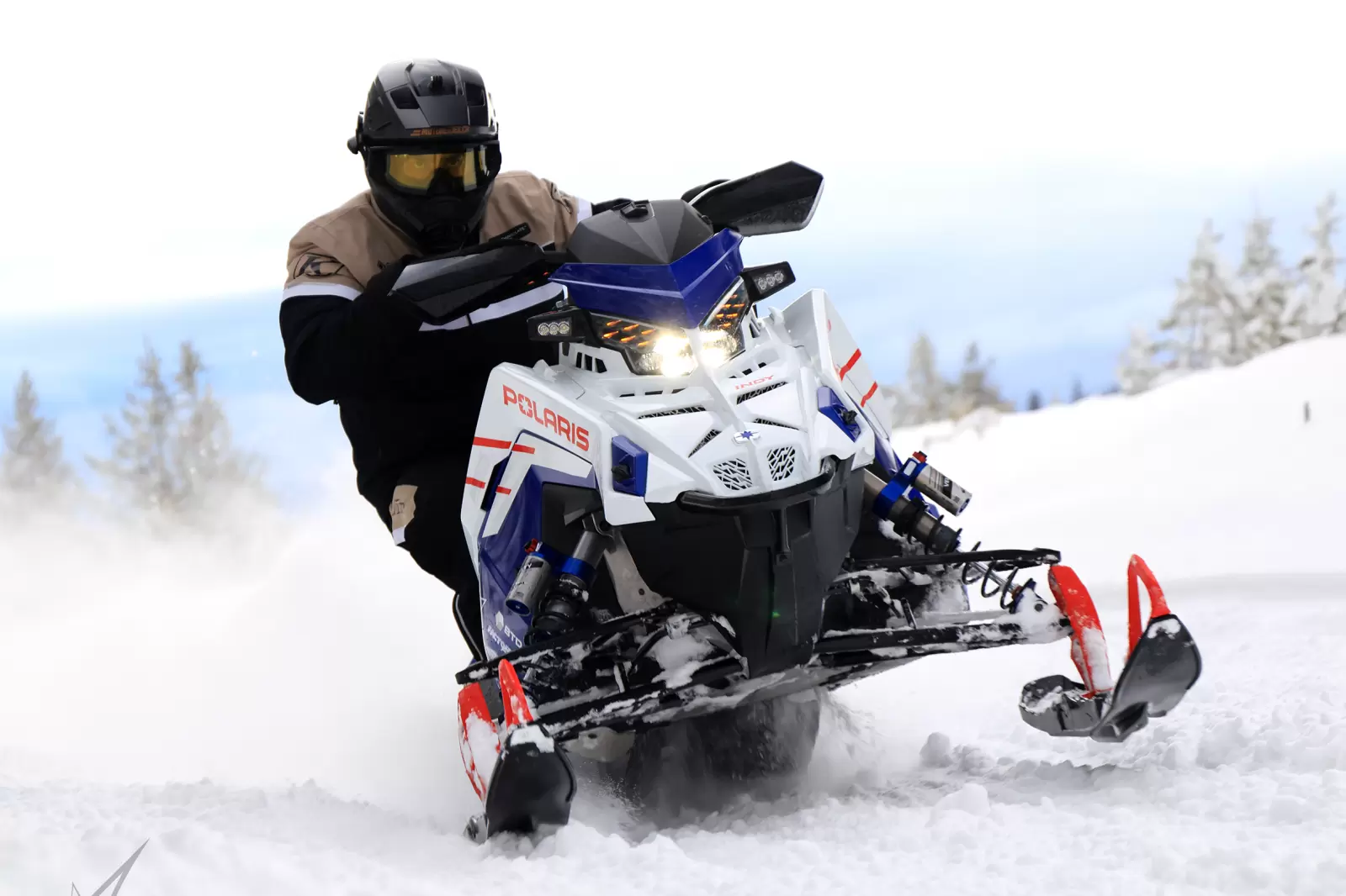 SledMazine.com: Go Snowmobiling - Polaris