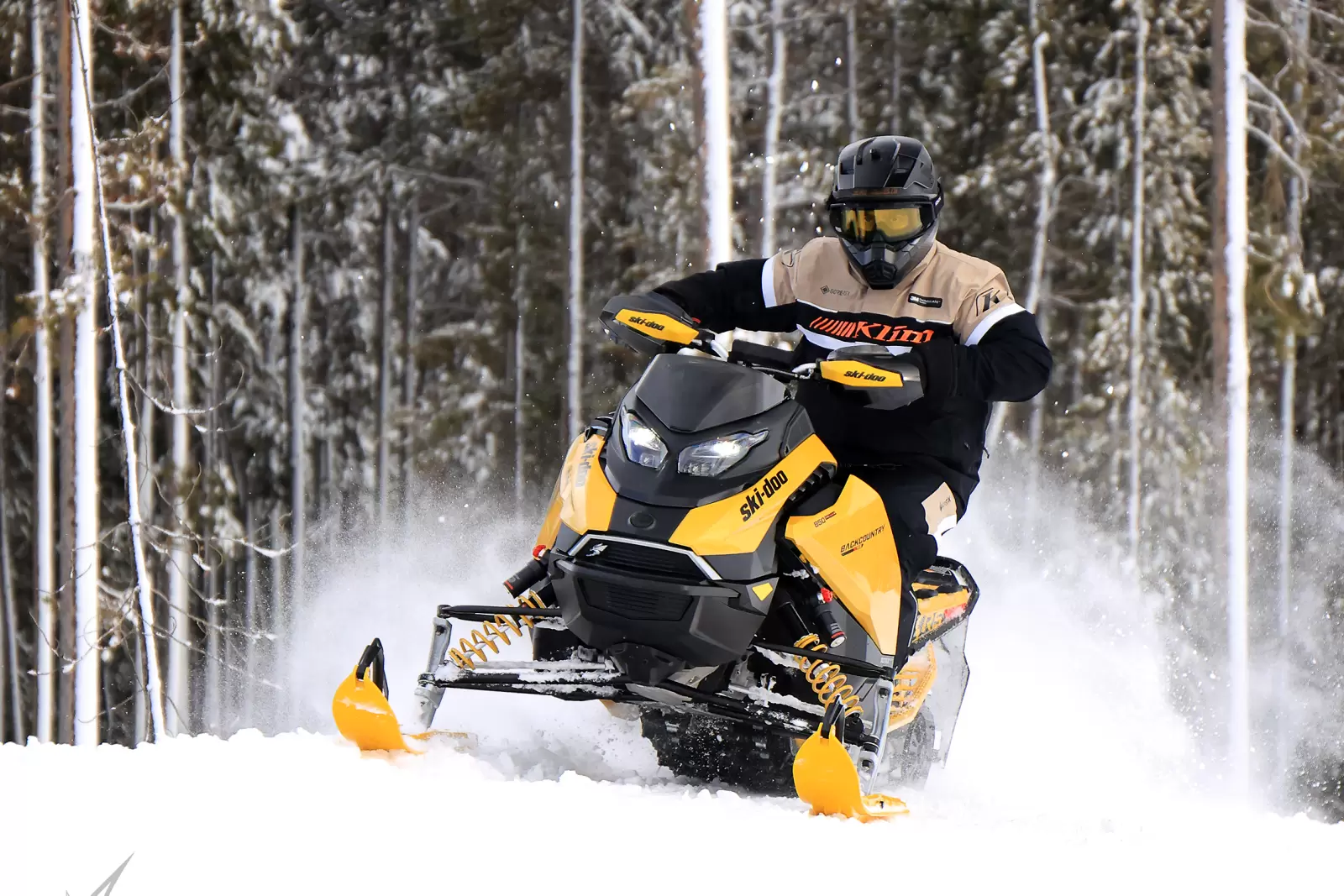 SledMazine.com: Go Snowmobiling - Ski-Doo